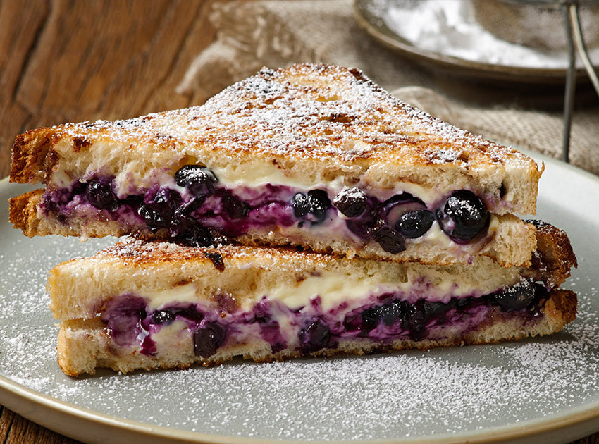 Blueberry and Cream Cheese Grilled Sandwich