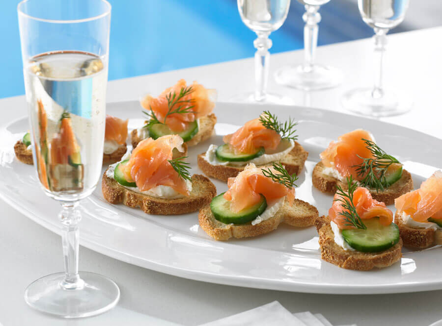 Crostini With Smoked Salmon, Dill and Cucumber