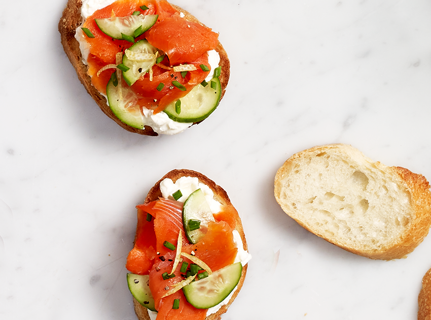 https://www.cobsbread.com/us/wp-content//uploads/2020/11/Smoked-Salmon-850x630.png